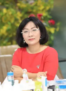 Giám đốc điều hành xuat_hang_sang_my